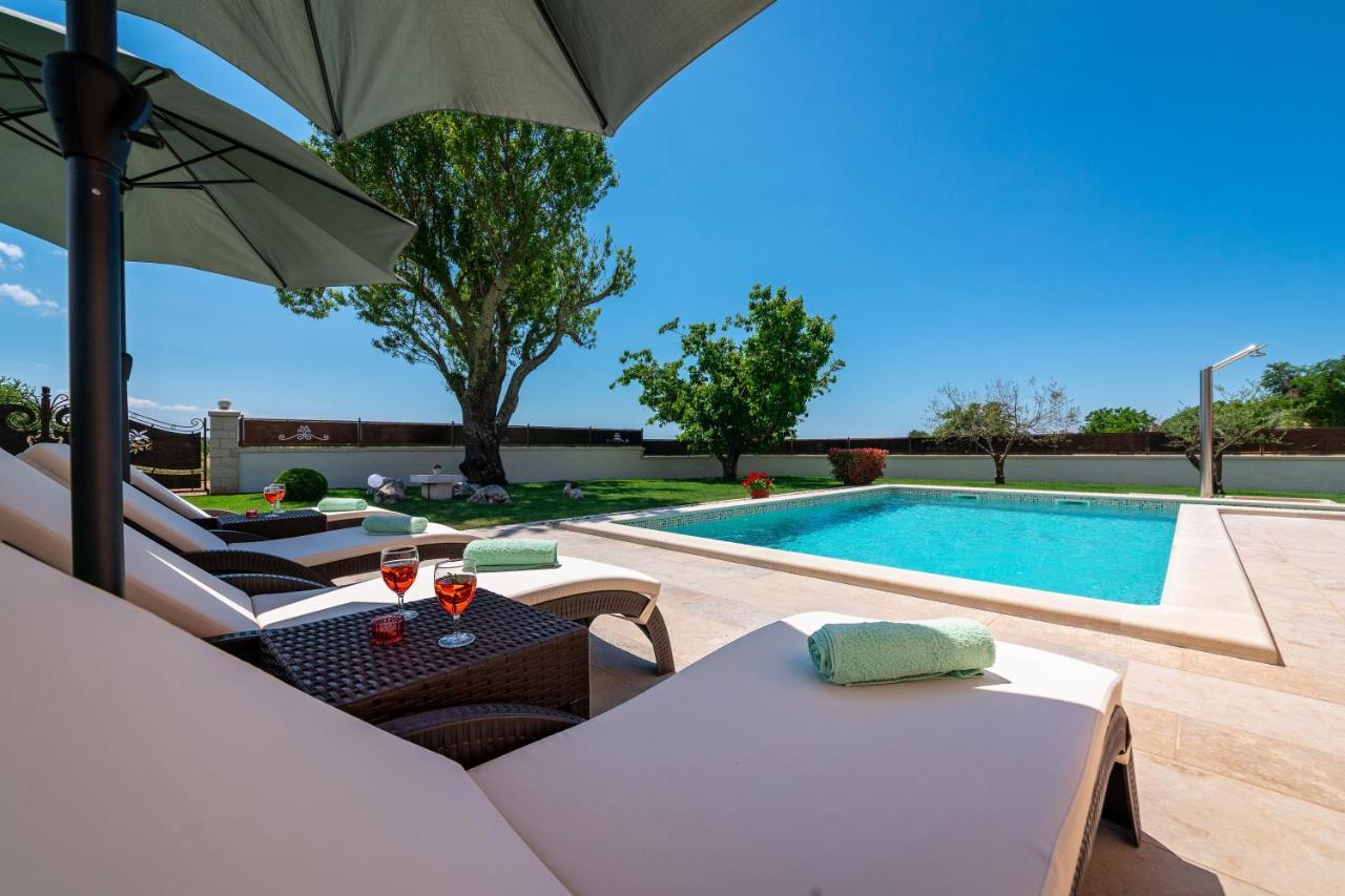 Villa Rotonda فيرسار المظهر الخارجي الصورة